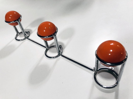 Image 1 of Portemanteau Vintage • Acier Chromé & Bois • Space Age • 1970