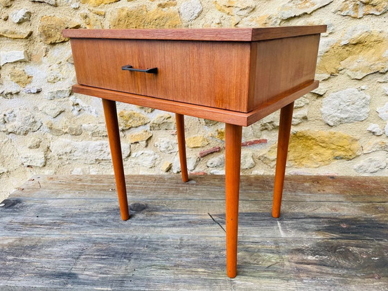 Image 1 of Table de chevet de style scandinave, Mid Century, années 1960