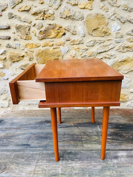 Image 1 of Table de chevet de style scandinave, Mid Century, années 1960