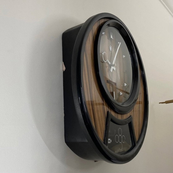 Image 1 of Horloge murale vintage en bois et contreplaqué par Transistor