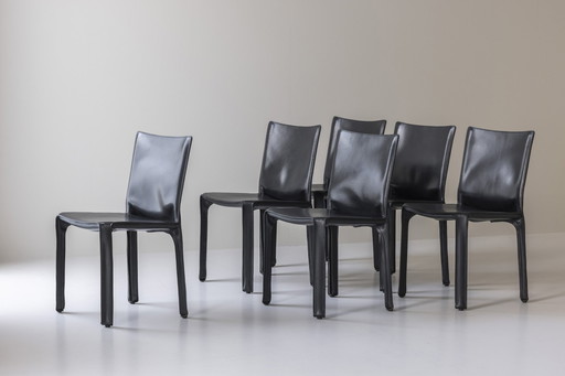 Ensemble de six chaises de salle à manger à cabine '413' par Mario Bellini pour Cassina, Italie 1977.