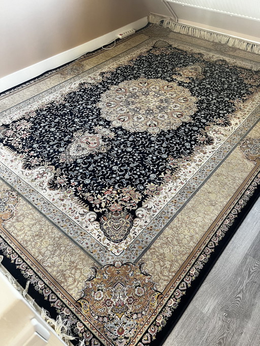 Grand tapis oriental