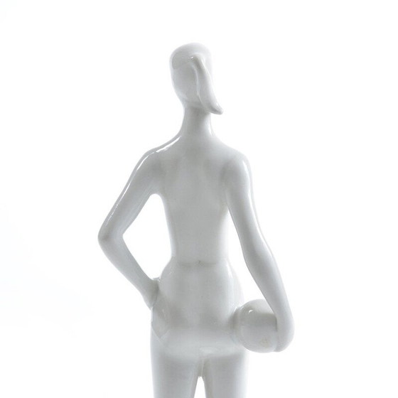Image 1 of Statue de femme vintage en porcelaine blanche, Tchécoslovaquie 1960