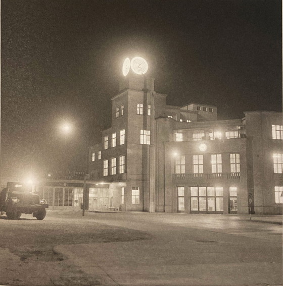 Image 1 of Horloge industrielle des années 1950 de l'usine Zbrojovka à Brno