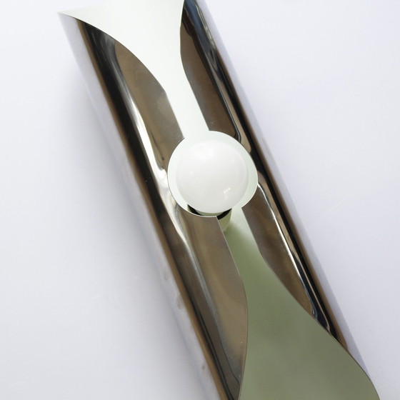 Image 1 of 60S/70S Lampe murale en chrome vintage