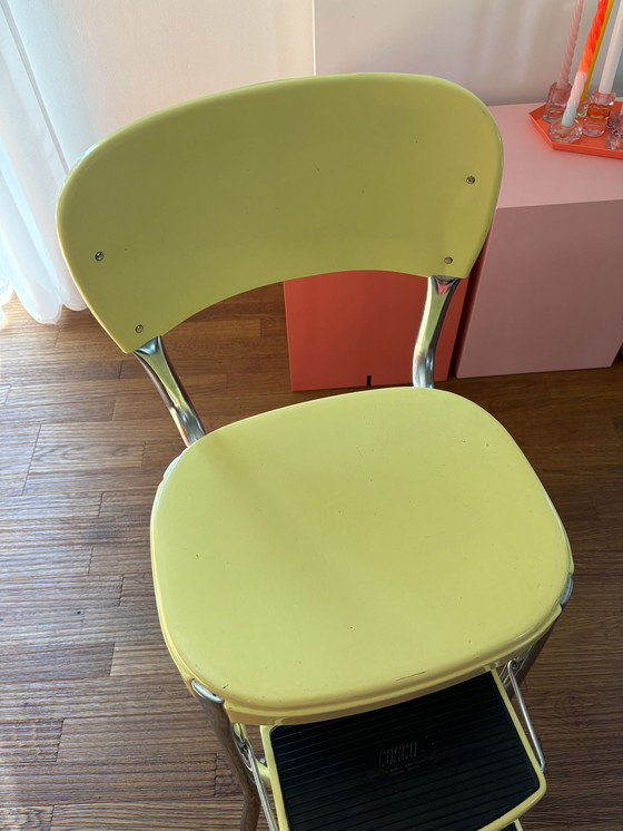 Image 1 of Chaise haute Cosco chaise d'enfant chaise d'escalier tabouret de bar années 50 jaune métal