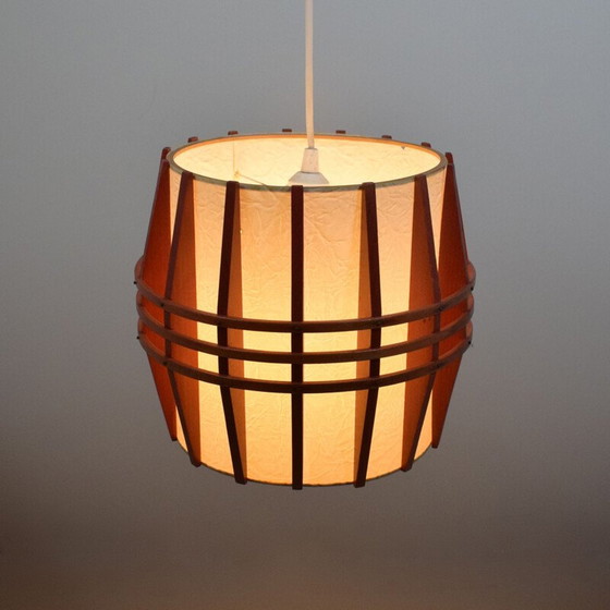 Image 1 of Lampe pendante cocon vintage scandinave en bois et rhodoïd, 1960