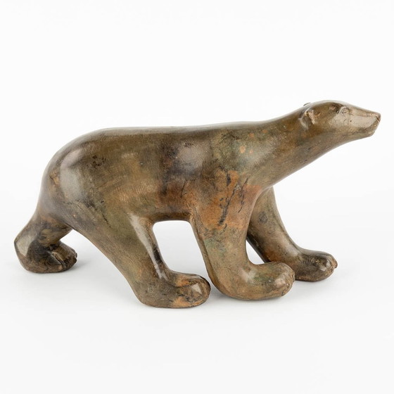 Image 1 of  Statue en bronze de l'ours polaire par Pierre Chenet