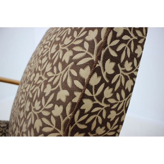 Image 1 of Paire de fauteuils vintage en bois et tissu conçus par Jindřich Halabala, Tchécoslovaquie 1960