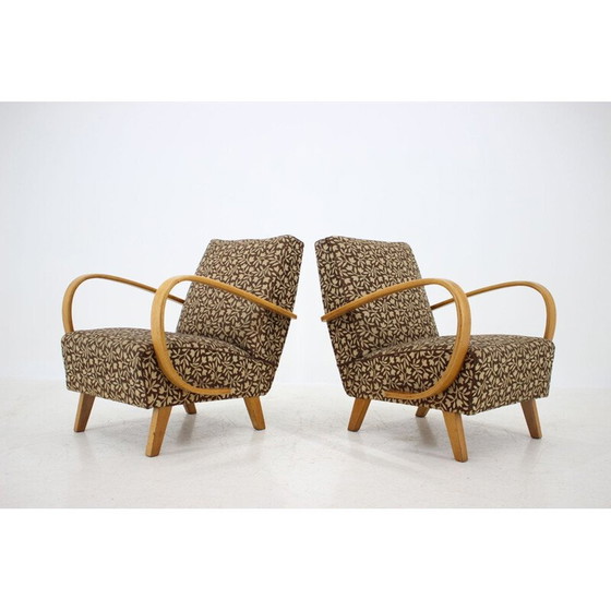 Image 1 of Paire de fauteuils vintage en bois et tissu conçus par Jindřich Halabala, Tchécoslovaquie 1960