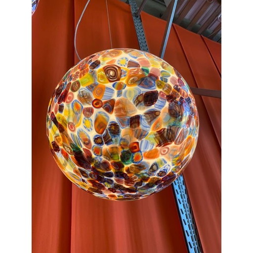 Sphère contemporaine en verre de Murano avec murrine multicolore