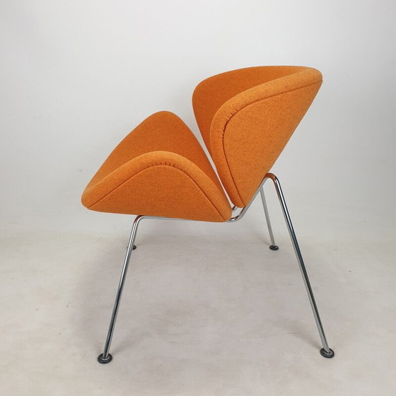 Image 1 of Fauteuil vintage en tranche orange et métal chromé par Pierre Paulin pour Artifort, 1980