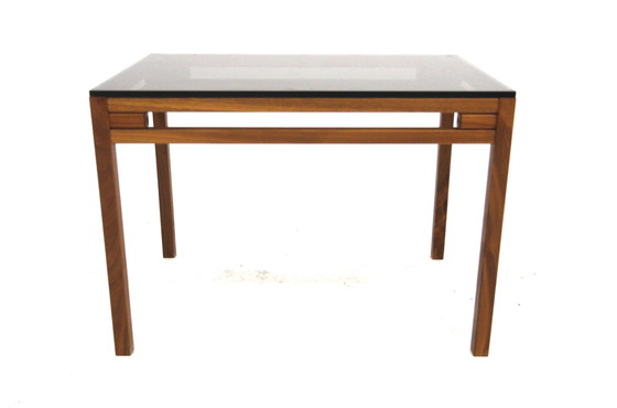 Image 1 of  Table D'Appoint Scandinave En Noyer Et En Verre, Suède, 1960 