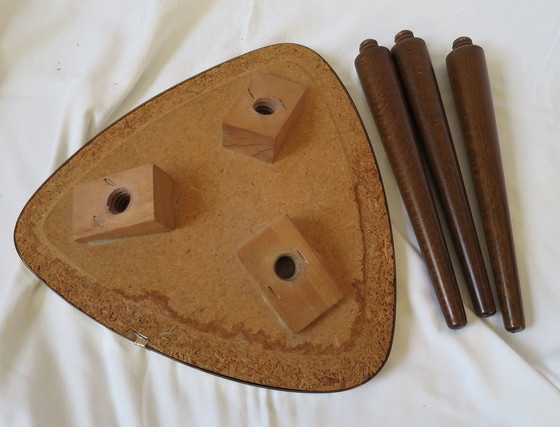 Image 1 of Table haricot Table d'appoint Table fleurie Tripode 3 pieds