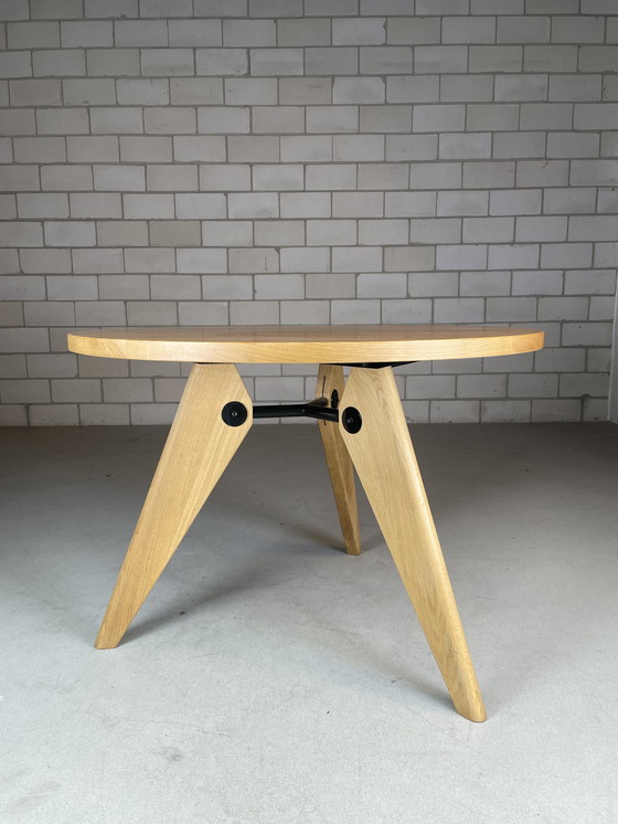 Image 1 of Table Vitra Guéridon par Jean Prouvé