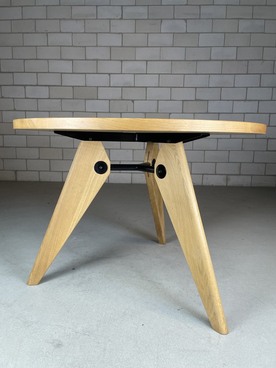 Image 1 of Table Vitra Guéridon par Jean Prouvé