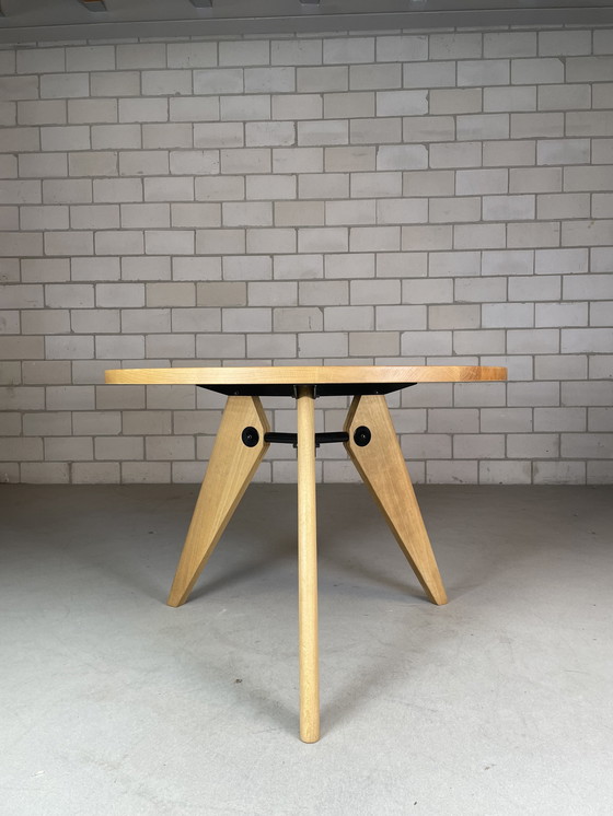 Image 1 of Table Vitra Guéridon par Jean Prouvé