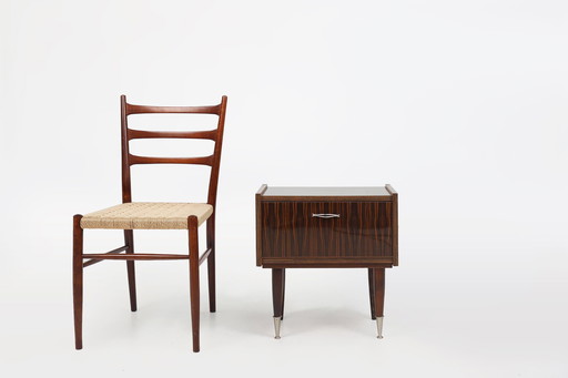 Table de nuit vintage en bois avec détails chromés, Belgique, années 1960