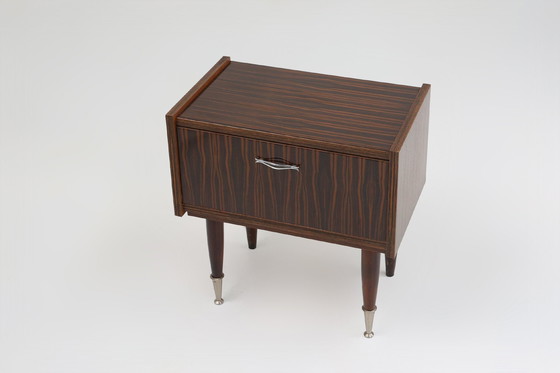 Image 1 of Table de nuit vintage en bois avec détails chromés, Belgique, années 1960