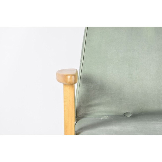 Image 1 of Fauteuil 366 en velours menthe vintage de J. Chierowski 1962