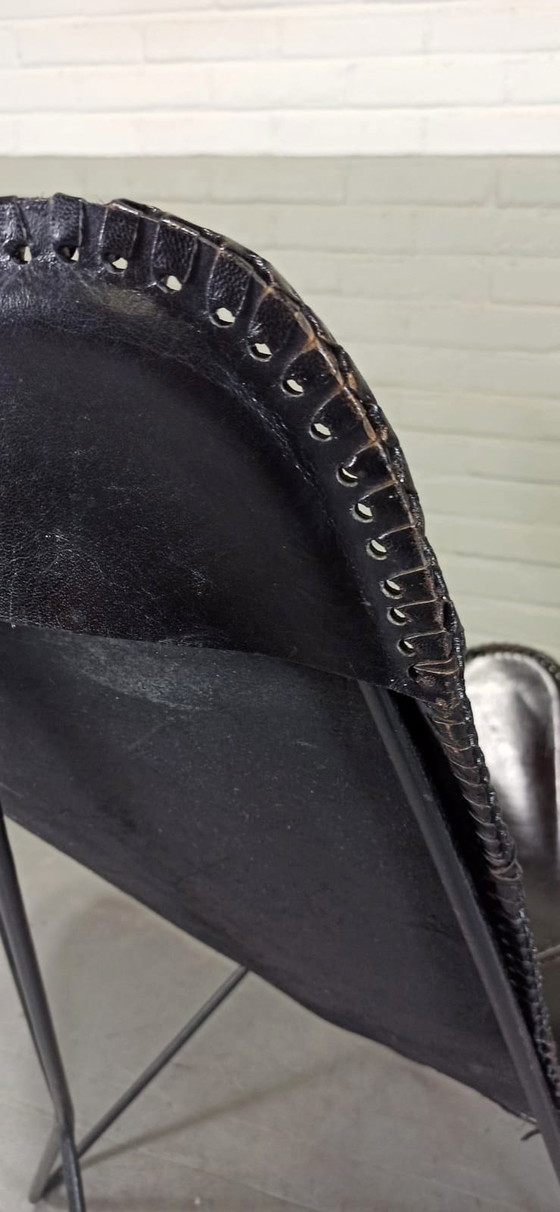 Image 1 of Fauteuil papillon en cuir noir