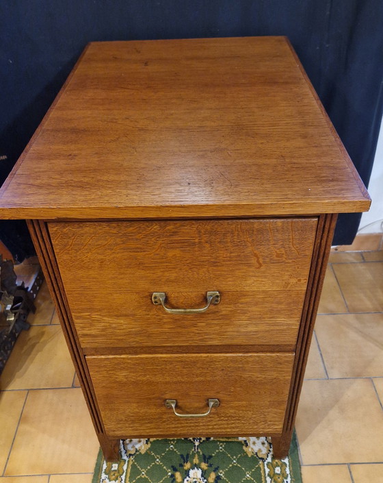 Image 1 of Armoire administrative à 2 tiroirs en chêne, 1950