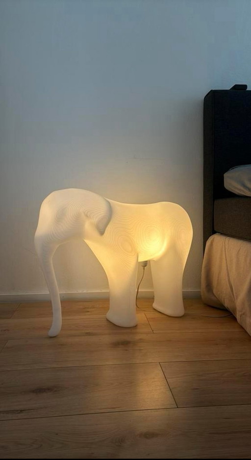 Lampe éléphant basse résolution de Richard Hutten pour Gispen