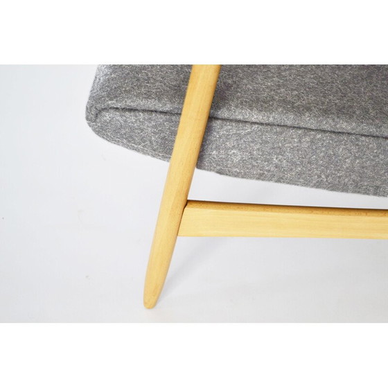 Image 1 of Paire de fauteuils vintage en bois de hêtre par Valerija Ema Cukermanienė pour Vilniaus Baldų Kombinatas, 1960s.