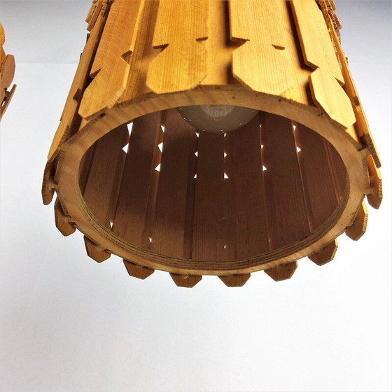Image 1 of Ensemble de 3 lampes suspendues en pin de style scandinave 1960