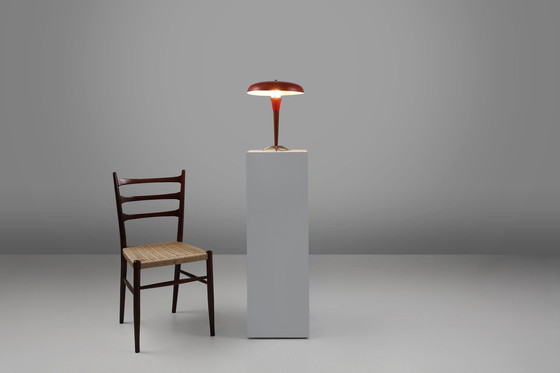 Image 1 of Lampe de bureau Mid Century rouge en métal, laiton et teck, France, 1950S