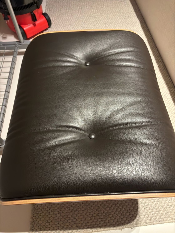 Image 1 of Pouf Vitra