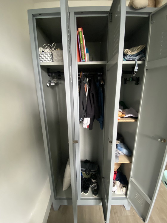 Image 1 of Armoire vestiaire industrielle