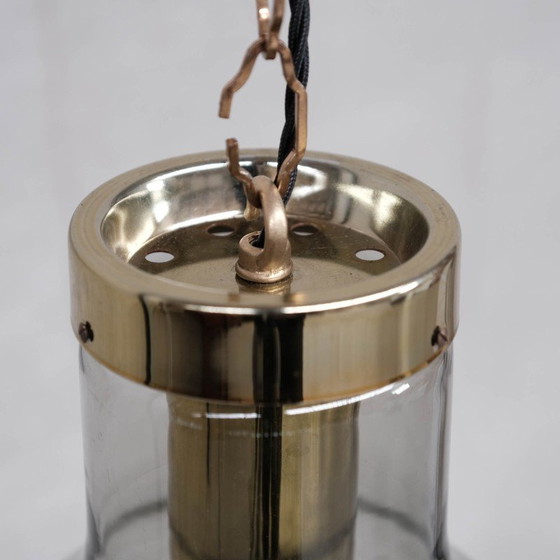 Image 1 of Suspension en verre fumé et laiton du milieu du siècle par Raak, Hollande années 1980