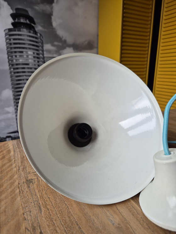 Image 1 of Lampe pendante en métal blanc