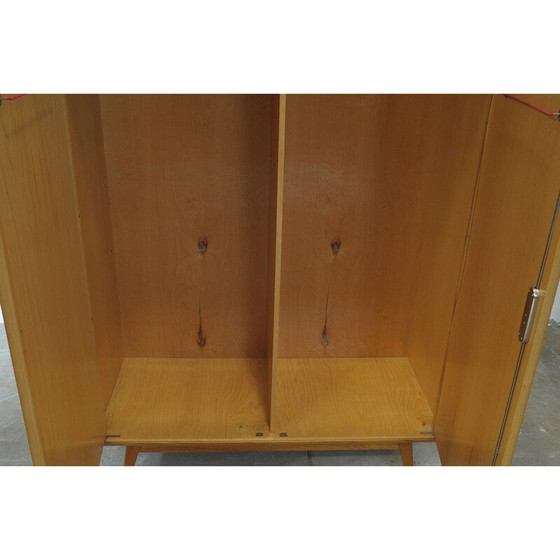 Image 1 of Armoire vintage en bois de hêtre par Bohumil Landsman pour Jitona, Tchécoslovaquie 1970