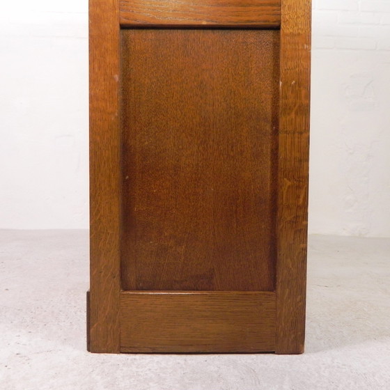 Image 1 of Armoire à volets roulants en chêne avec 2 volets, hauteur 120 cm