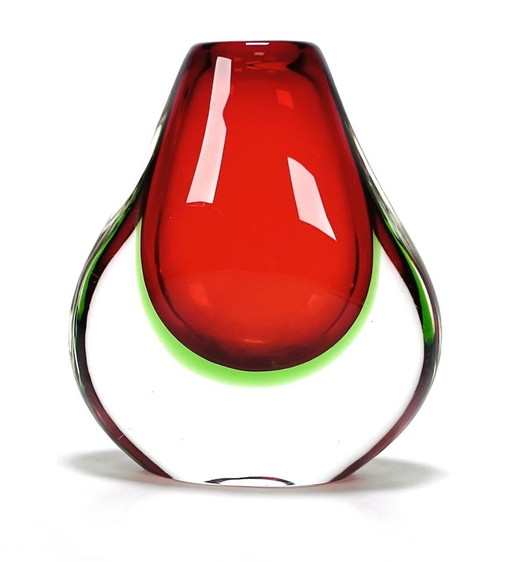 Vase Murano en cristal rouge et vert.