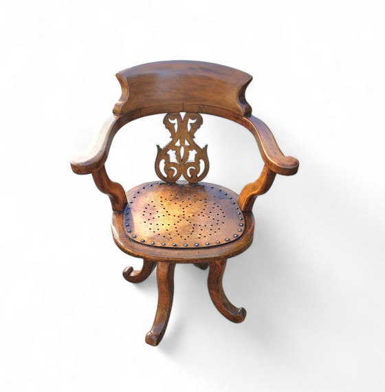 Image 1 of Fauteuil victorien pivotant en noyer, Angleterre, fin du XIXe siècle