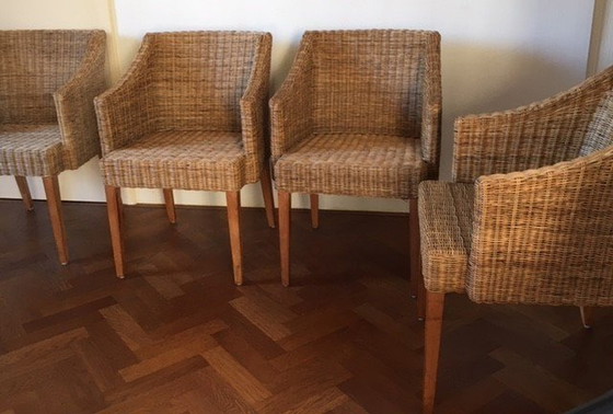 Image 1 of 4 Chaises de salle à manger en osier avec pieds en teck