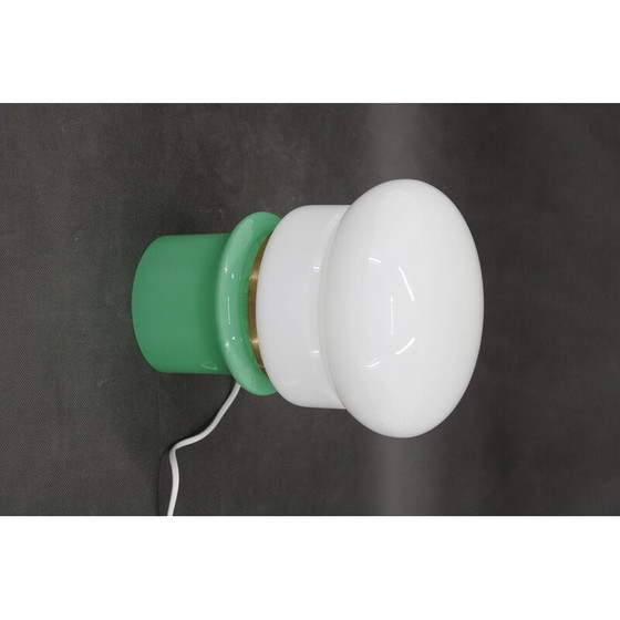 Image 1 of Lampe de table vintage en verre opalin, Tchécoslovaquie 1960
