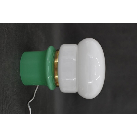 Image 1 of Lampe de table vintage en verre opalin, Tchécoslovaquie 1960