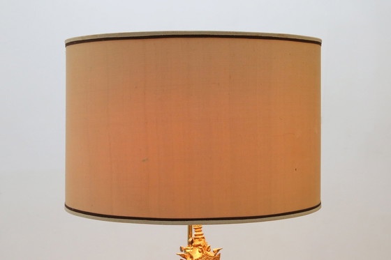 Image 1 of Lampe de table Bouddha assis en bronze doré