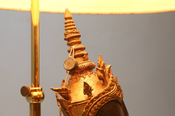 Image 1 of Lampe de table Bouddha assis en bronze doré
