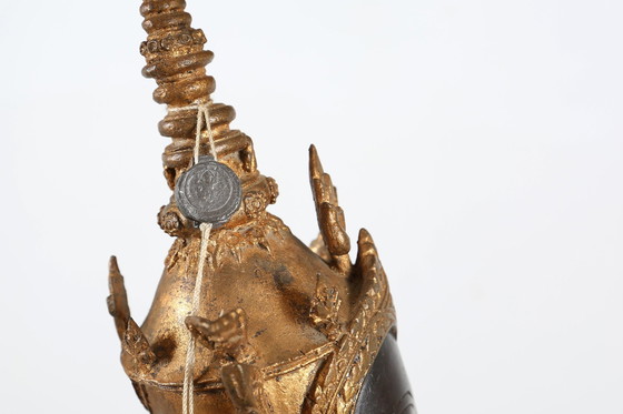 Image 1 of Lampe de table Bouddha assis en bronze doré