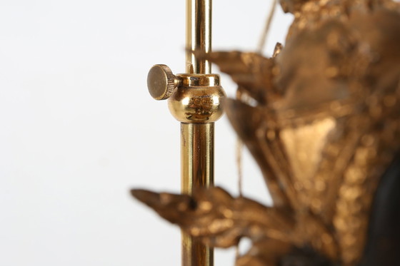 Image 1 of Lampe de table Bouddha assis en bronze doré