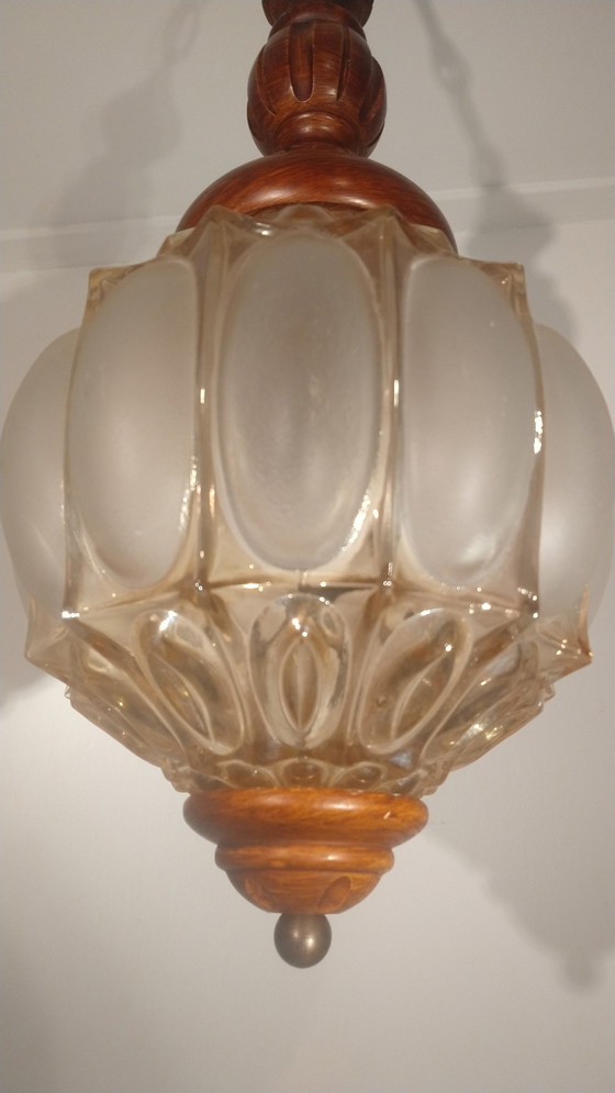 Image 1 of Lampe pendante vintage en verre ambré