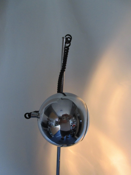 Image 1 of Lampe "Eyeball" chromée des années 70