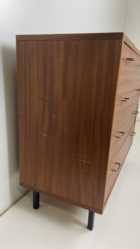 Image 1 of Commode en bois de teck au design vintage