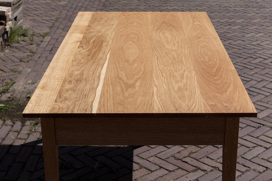 Image 1 of Handgemaakte Eiken Eettafel / Table en chêne. Fait à la main, chêne.