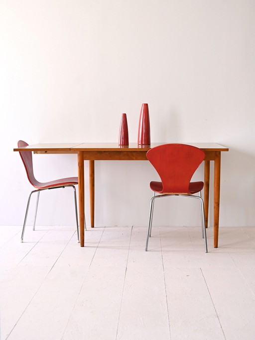 Table extensible scandinave des années 1970 - Plateau en formica avec structure en bois